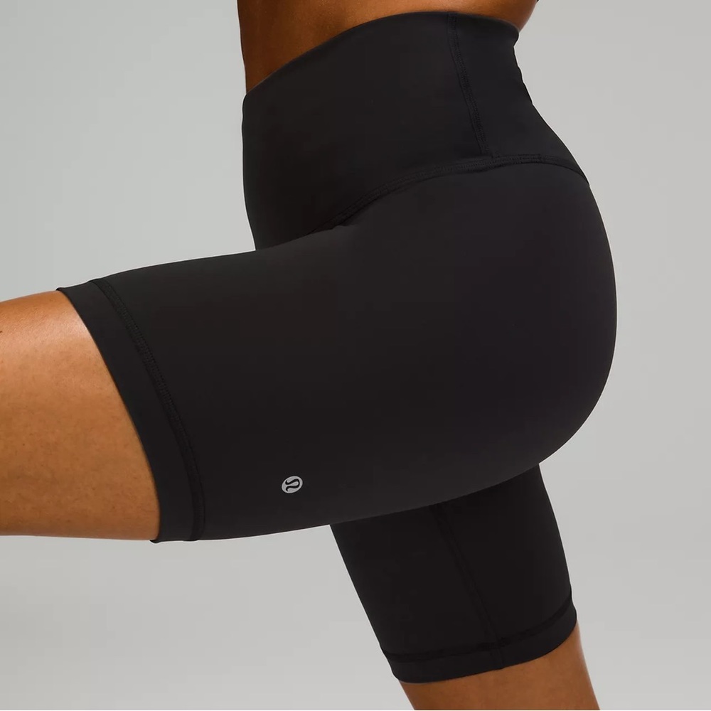 LULULEMON Wunder Train High-Rise Short 8"